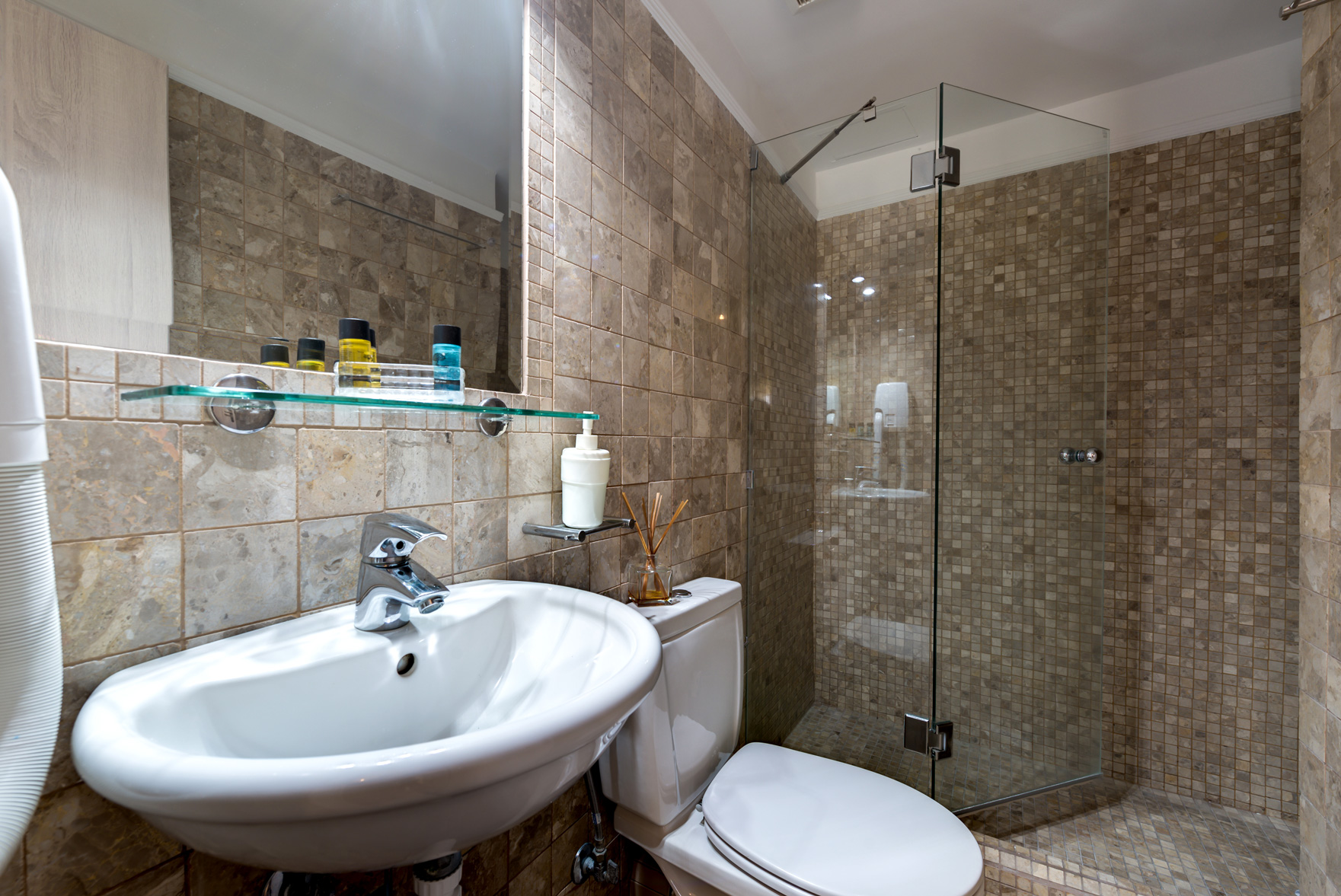 Double Room with Side Sea View 1